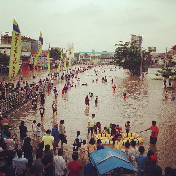 Monsuny zalewają stolice Indonezji